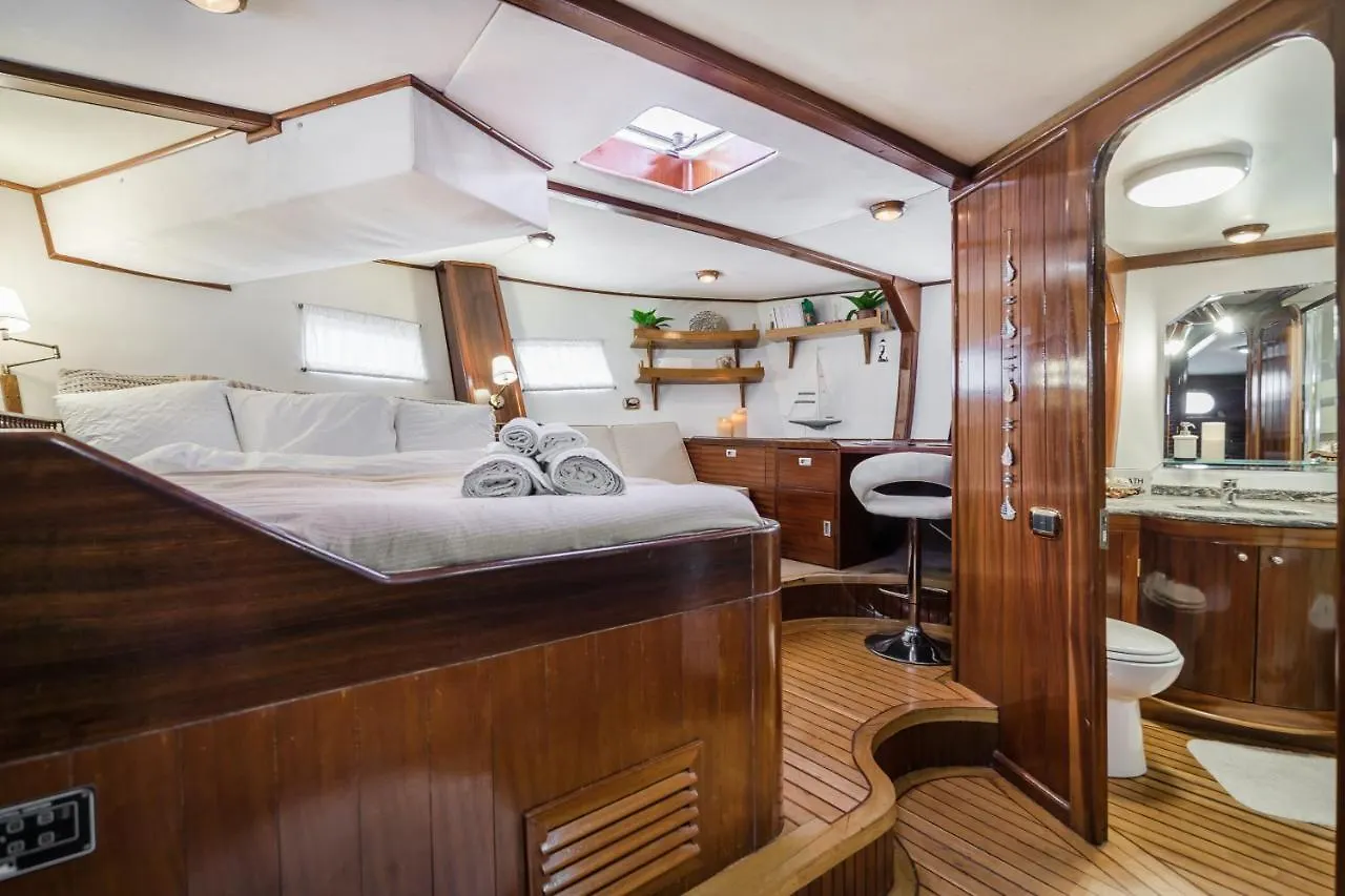 Spacious Yacht Hotel Barcelona City Center 5 Cabins 0*,  Spain